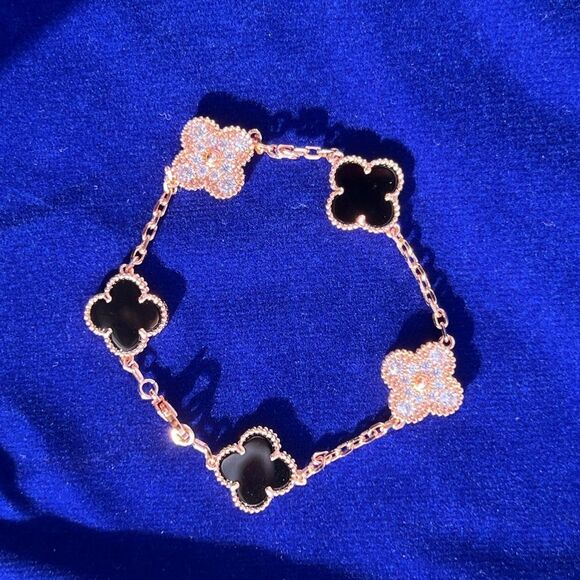 Lucky Alhambra Clover Bracelet Rose Gold Black Stones With Logo - Picture 3 of 11